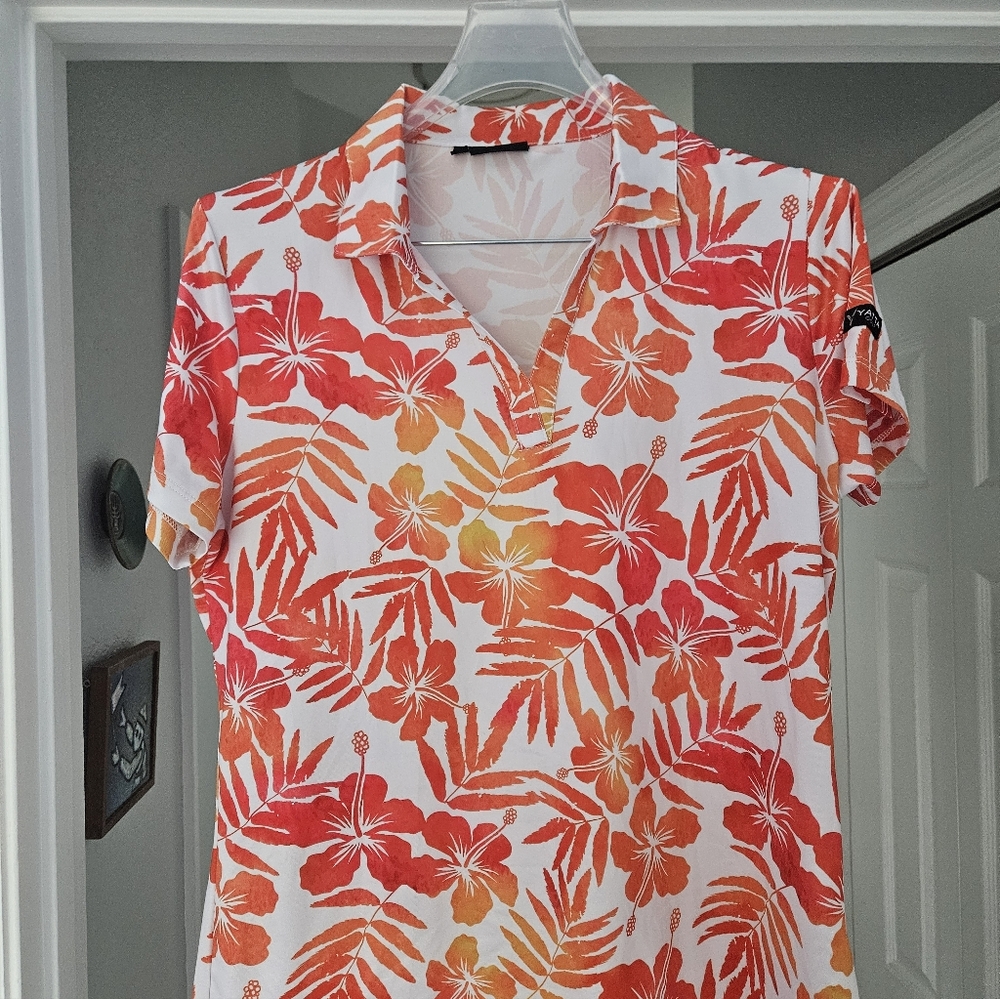 Yatta Golf -Floral Print Women's Top - Orange and Pink FLORAL - Size L Very Soft
